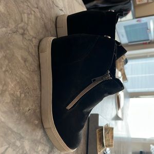 Steve Madden size 3 girls wedge sneakers worn a few times